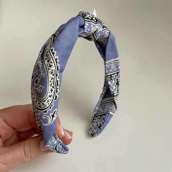 ANTHROPOLOGIE Everly Bandana Knot Headband - Blue Print NWT